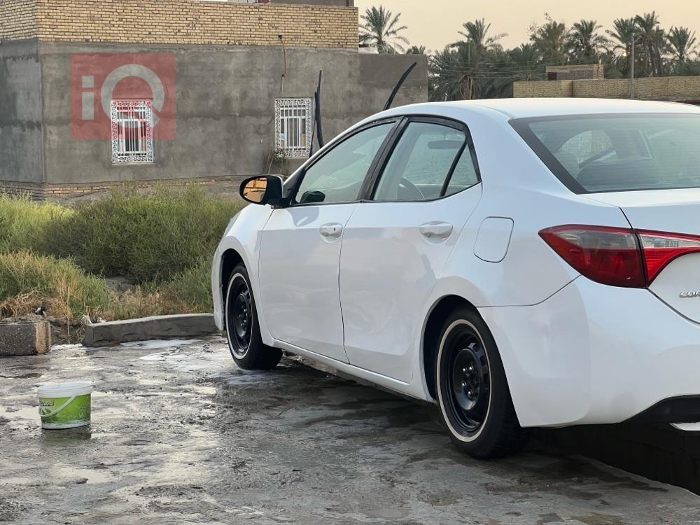 تۆیۆتا کۆرۆلا